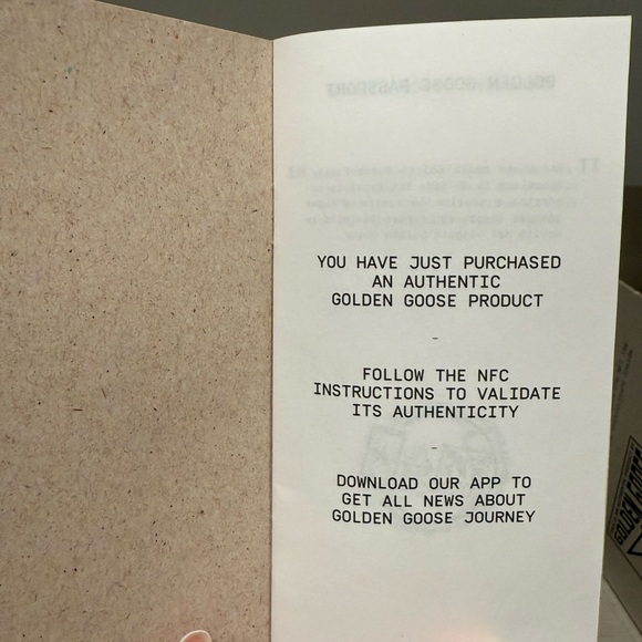 Golden Goose Super Star Classic Sneakers - Picture 10 of 12